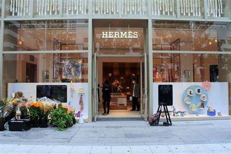 hermes 心斎橋 売る